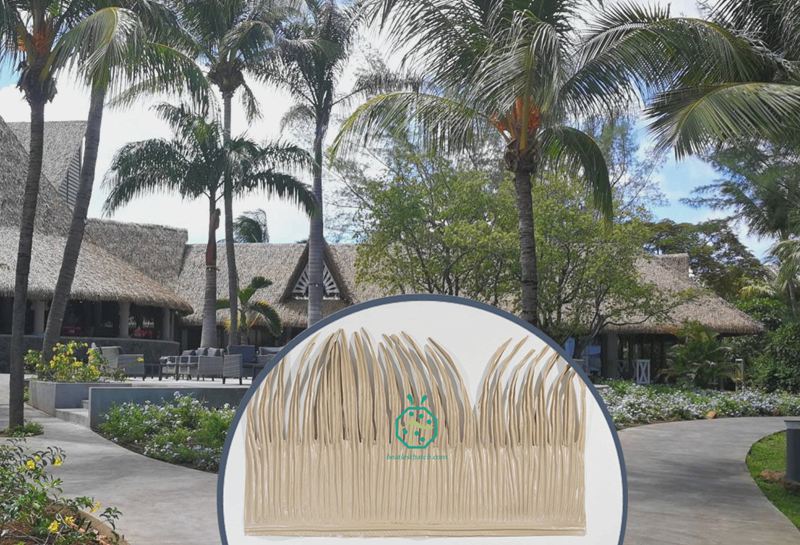 Telhas de telhado de palha de folha de palmeira à prova de fogo usadas para construção de telhado de palha de guarda-sol do parque zoon ou reparos de palha de tiki hut, bali hut, Bohio resort hotel, palapa, park gazebo